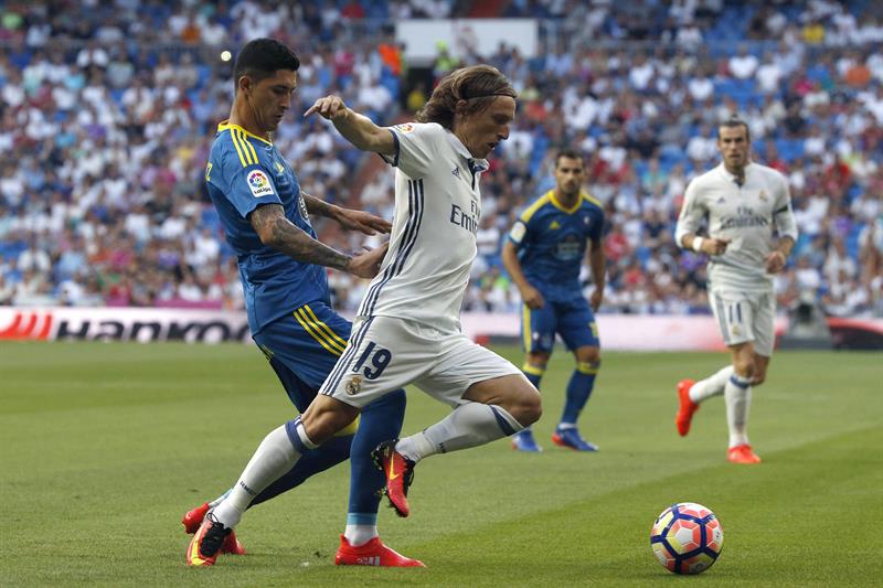 Pablo Hernández: "El Madrid no tiene necesidad de ganar con un gol en fuera de juego" Pablo Hernández: "El Madrid no tiene necesidad de ganar con un gol en fuera de juego"