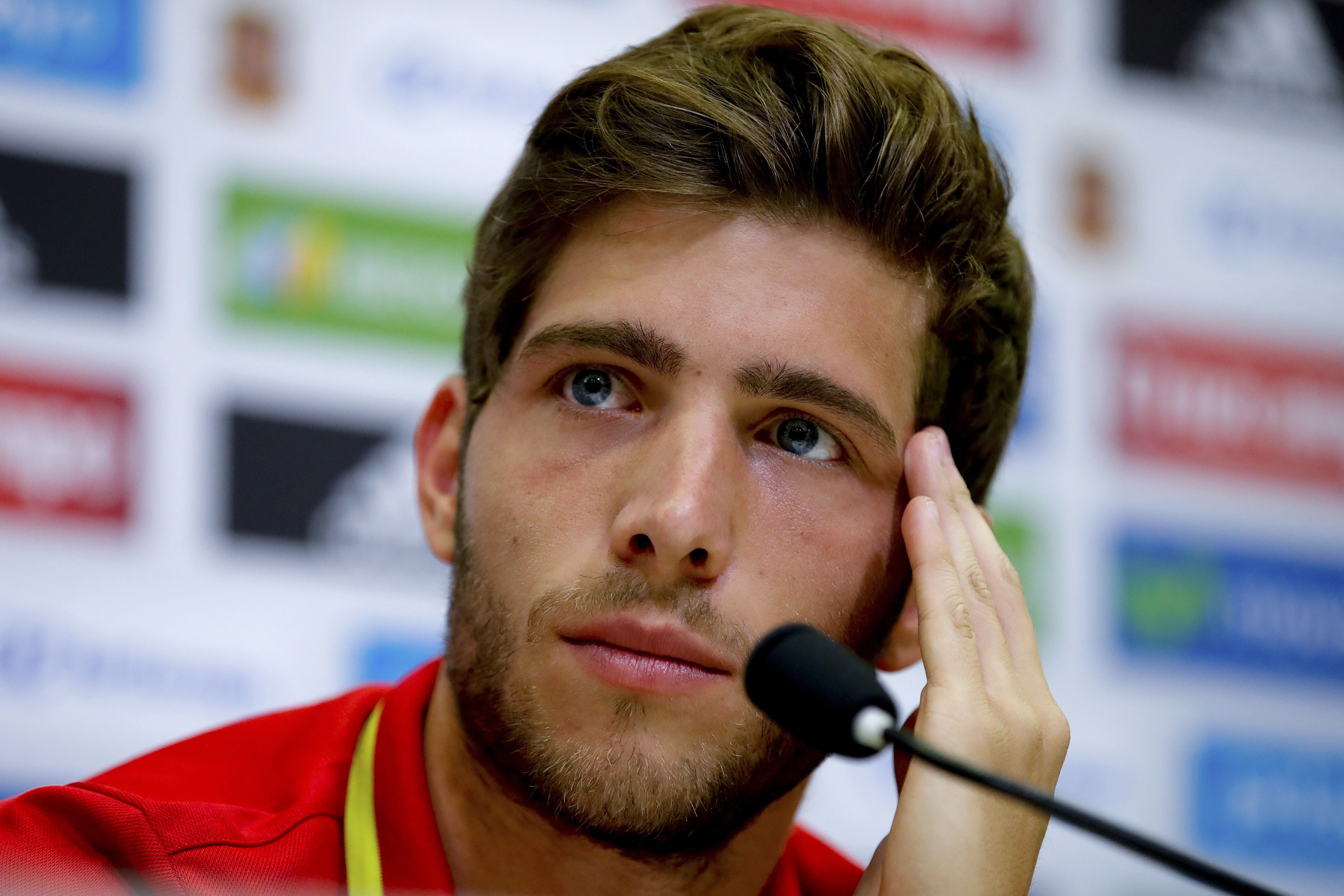 Sergi Roberto: "Estoy disfrutando cada vez más jugando en el lateral" Sergi Roberto: "Estoy disfrutando cada vez más jugando en el lateral"
