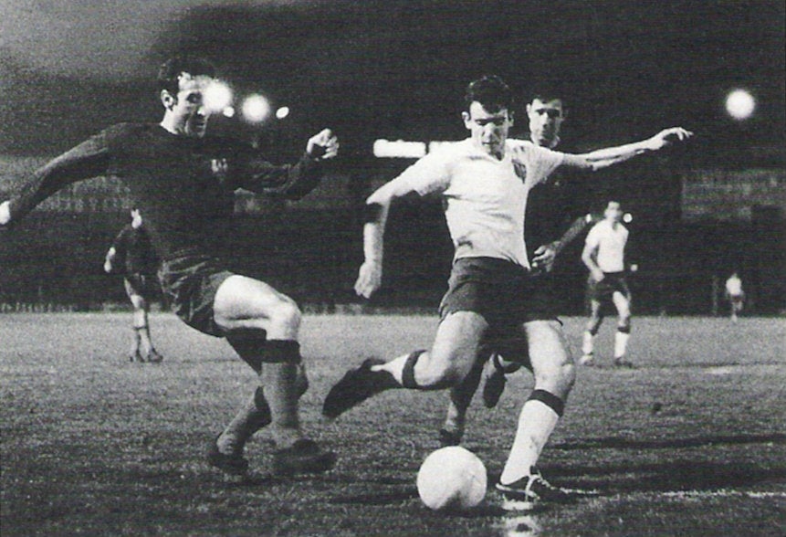 Muere Miguel Ángel Bustillo, exjugador del Real Zaragoza y del Barcelona Muere Miguel Ángel Bustillo, exjugador del Real Zaragoza y del Barcelona