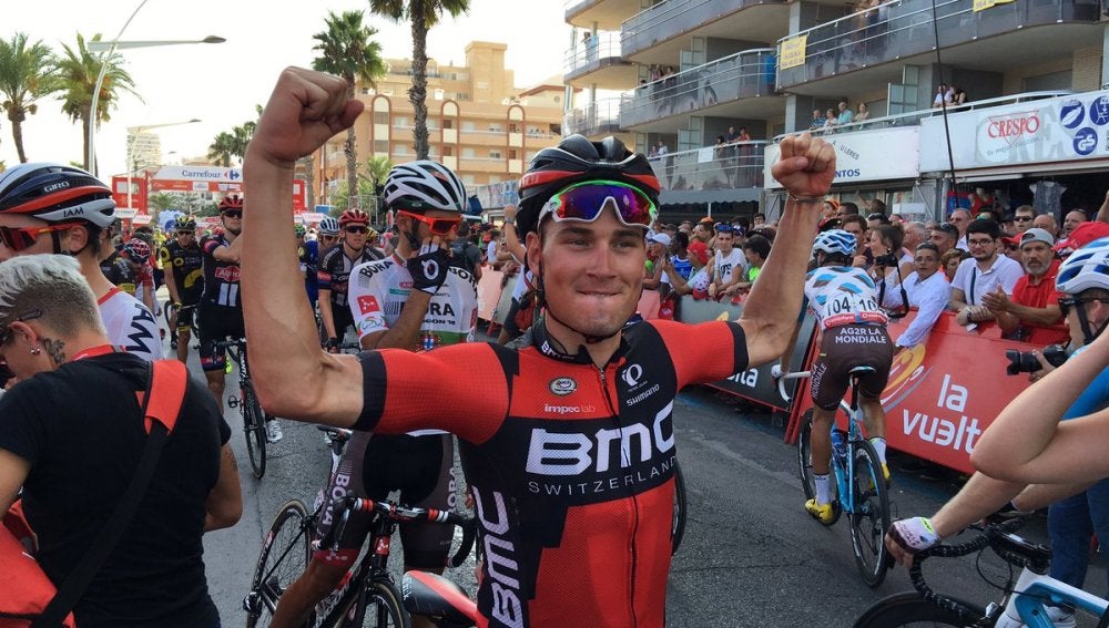 Drucker celebra su triunfo en la decimosexta etapa de la Vuelta