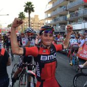 Drucker celebra su triunfo en la decimosexta etapa de la Vuelta