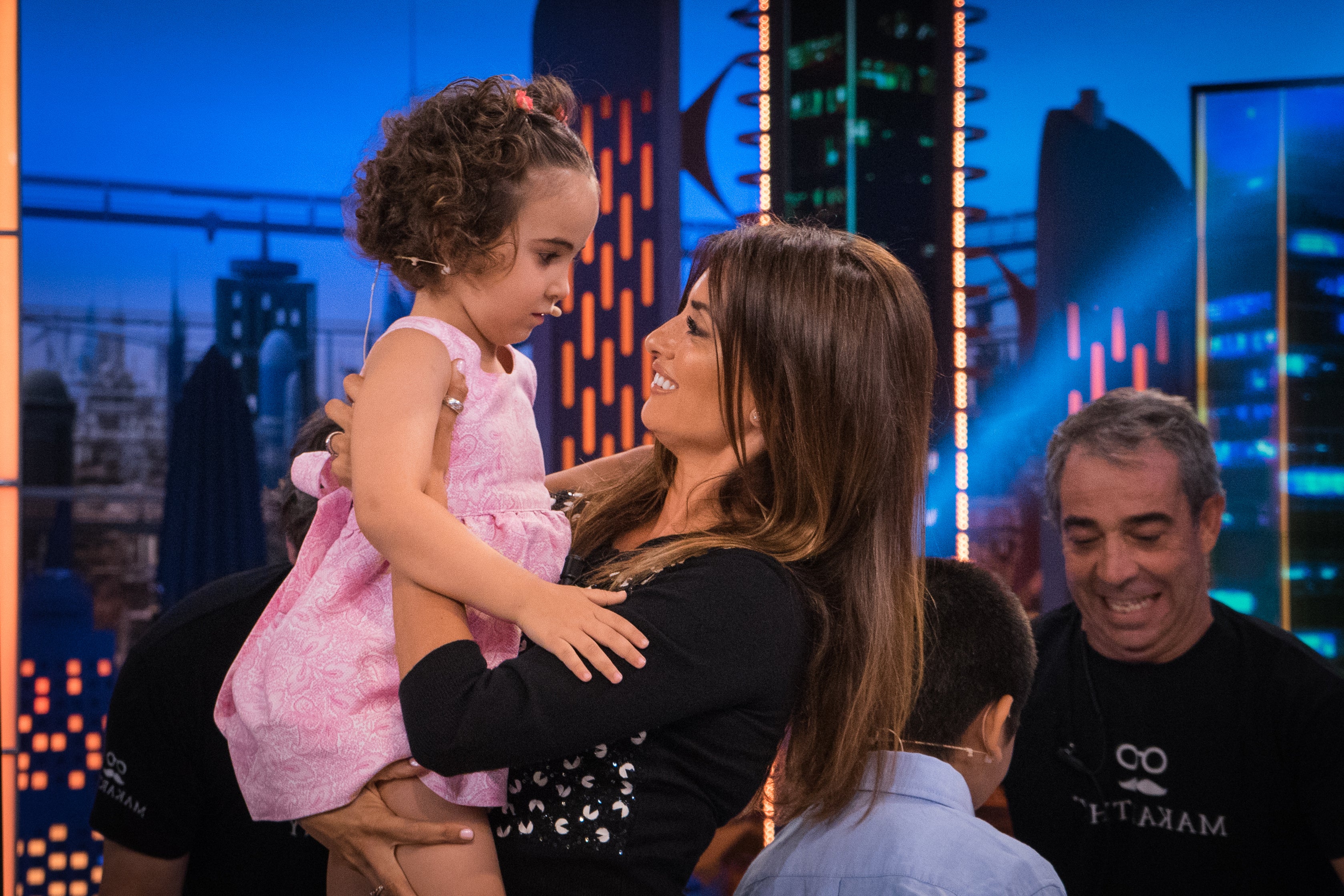 La tele con Monegal: "La verdadera protagonista no fue Penélope Cruz, sino los niños que le acompañaban" La tele con Monegal: "La verdadera protagonista no fue Penélope Cruz, sino los niños que le acompañaban"