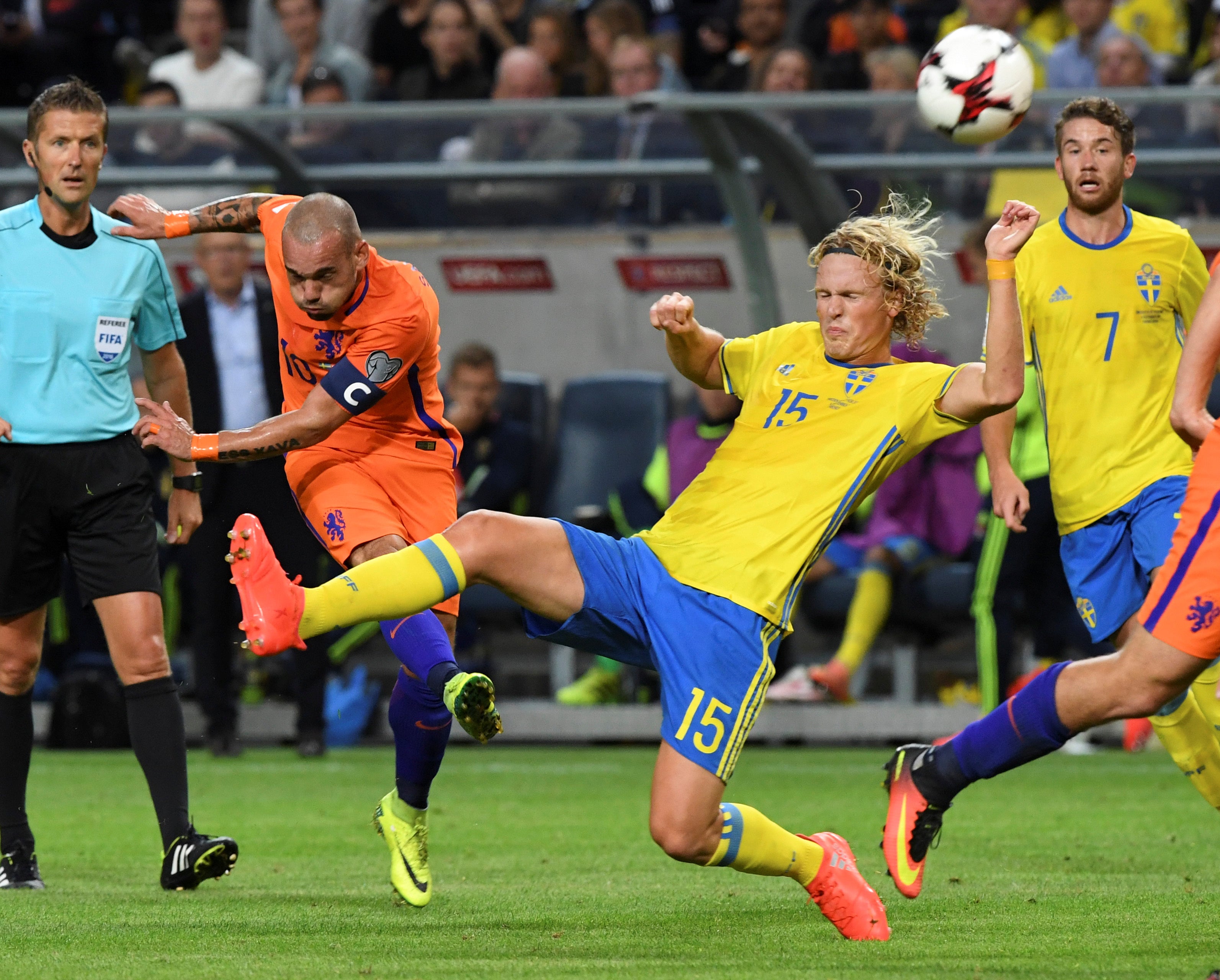 Holanda se va de Suecia con un empate que le sabe a poco Holanda se va de Suecia con un empate que le sabe a poco