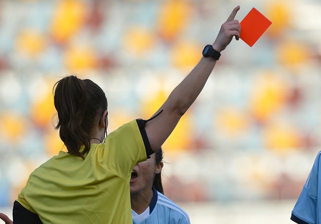 Dos años de sanción para un técnico menor de edad por agredir a una árbitra Dos años de sanción para un técnico menor de edad por agredir a una árbitra