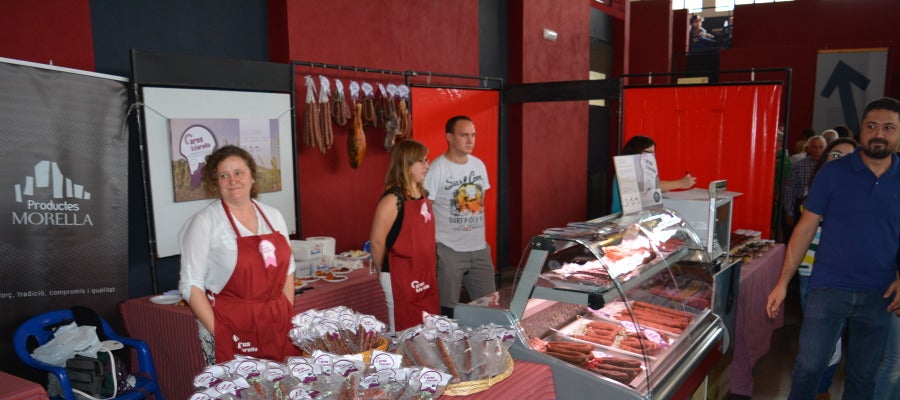 Los productos autóctonos se promocionan en la Fira de Morella, la más antigua de la Comunitat Valenciana Los productos autóctonos se promocionan en la Fira de Morella, la más antigua de la Comunitat Valenciana