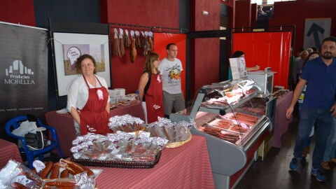 Los productos aut&oacute;ctonos se promocionan en la Fira de Morella, la m&aacute;s antigua de la Comunitat Valenciana.