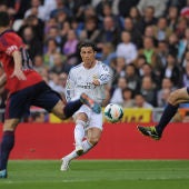 Cristiano Ronaldo ante Osasuna en un choque liguero.