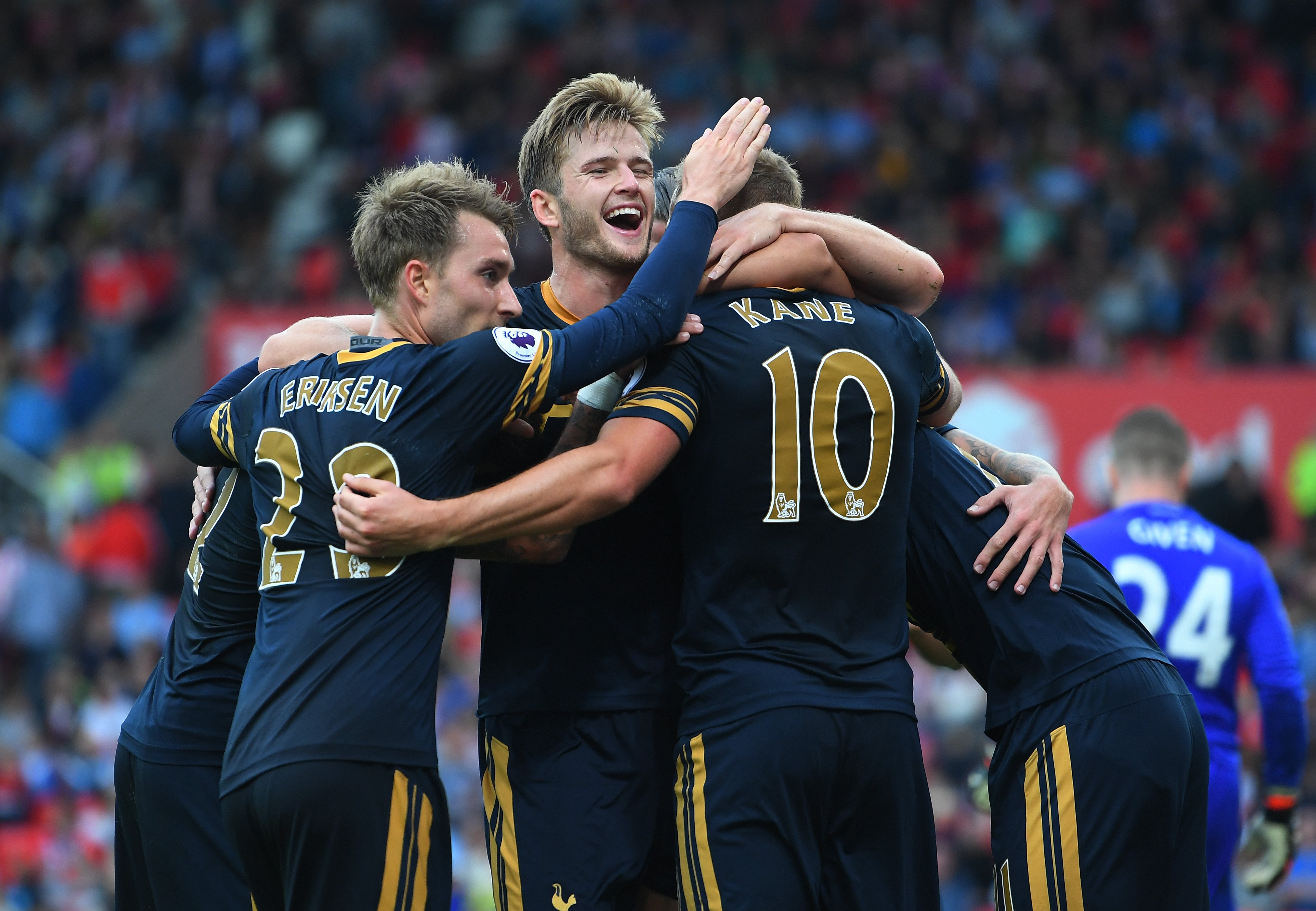 El Tottenham arrolla al Stoke City y continúa la lucha por la Premier League El Tottenham arrolla al Stoke City y continúa la lucha por la Premier League