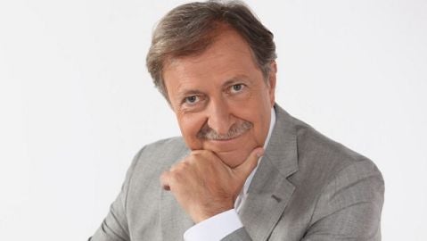El periodista Paco Lobat&oacute;n
