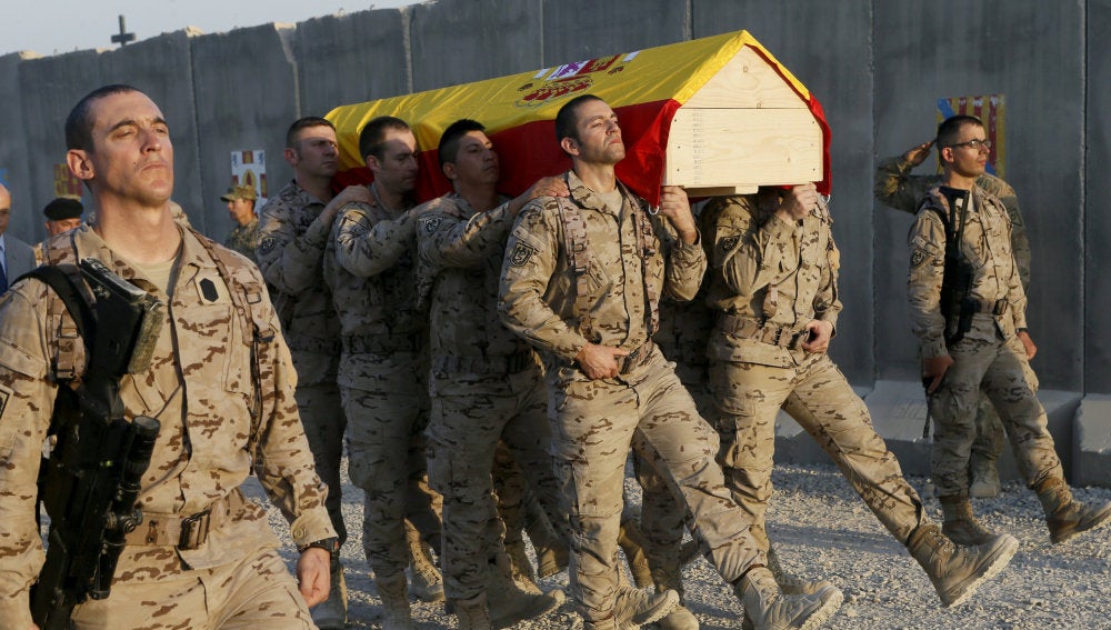 Ceremonia de despedida en la base española en Irak