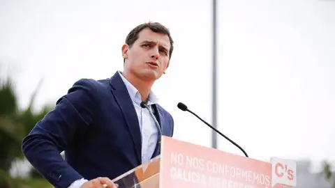 Albert Rivera en un acto de campaña Albert Rivera en un acto de campaña