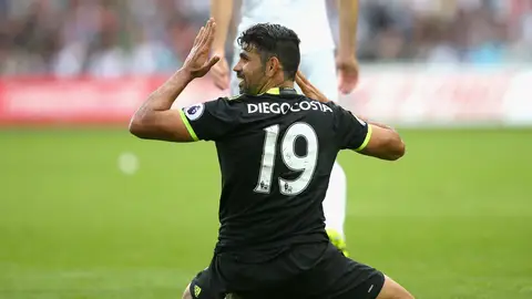 Diego Costa lamenta una acción en un partido con el Chelsea Diego Costa lamenta una acción en un partido con el Chelsea