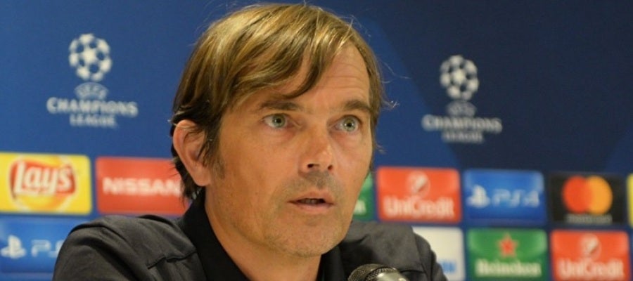 El entrenador del PSV Eindhoven, Phillip Cocu, en rueda de prensa El entrenador del PSV Eindhoven, Phillip Cocu, en rueda de prensa