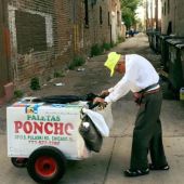 Vendedor de helados de 89 años en Chicago