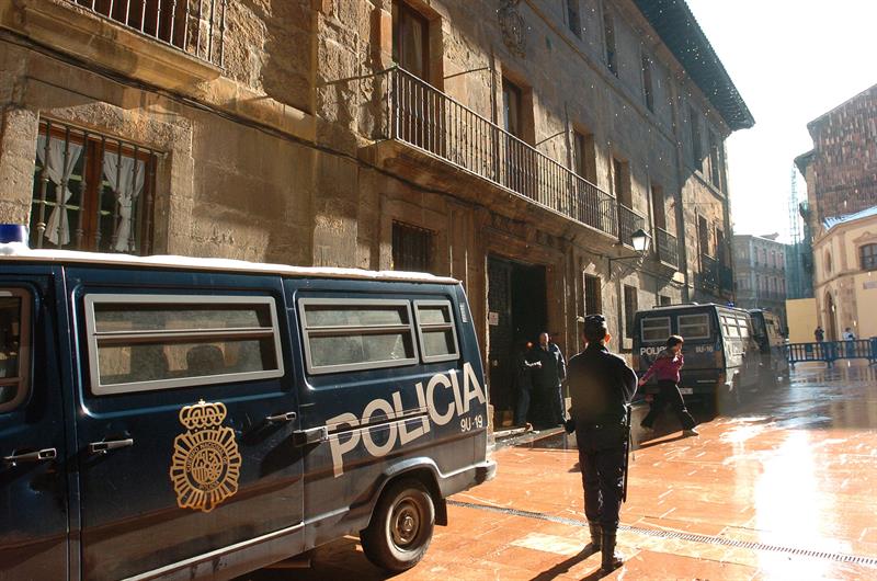 Un hombre cobró 22 años la pensión de un fallecido "para sobrevivir" Un hombre cobró 22 años la pensión de un fallecido "para sobrevivir"