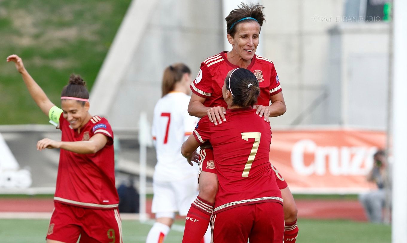 La selección femenina de fútbol inicia su concentración para el partido en Almendralejo este viernes con 20 de las 23 convocadas La selección femenina de fútbol inicia su concentración para el partido en Almendralejo este viernes con 20 de las 23 convocadas