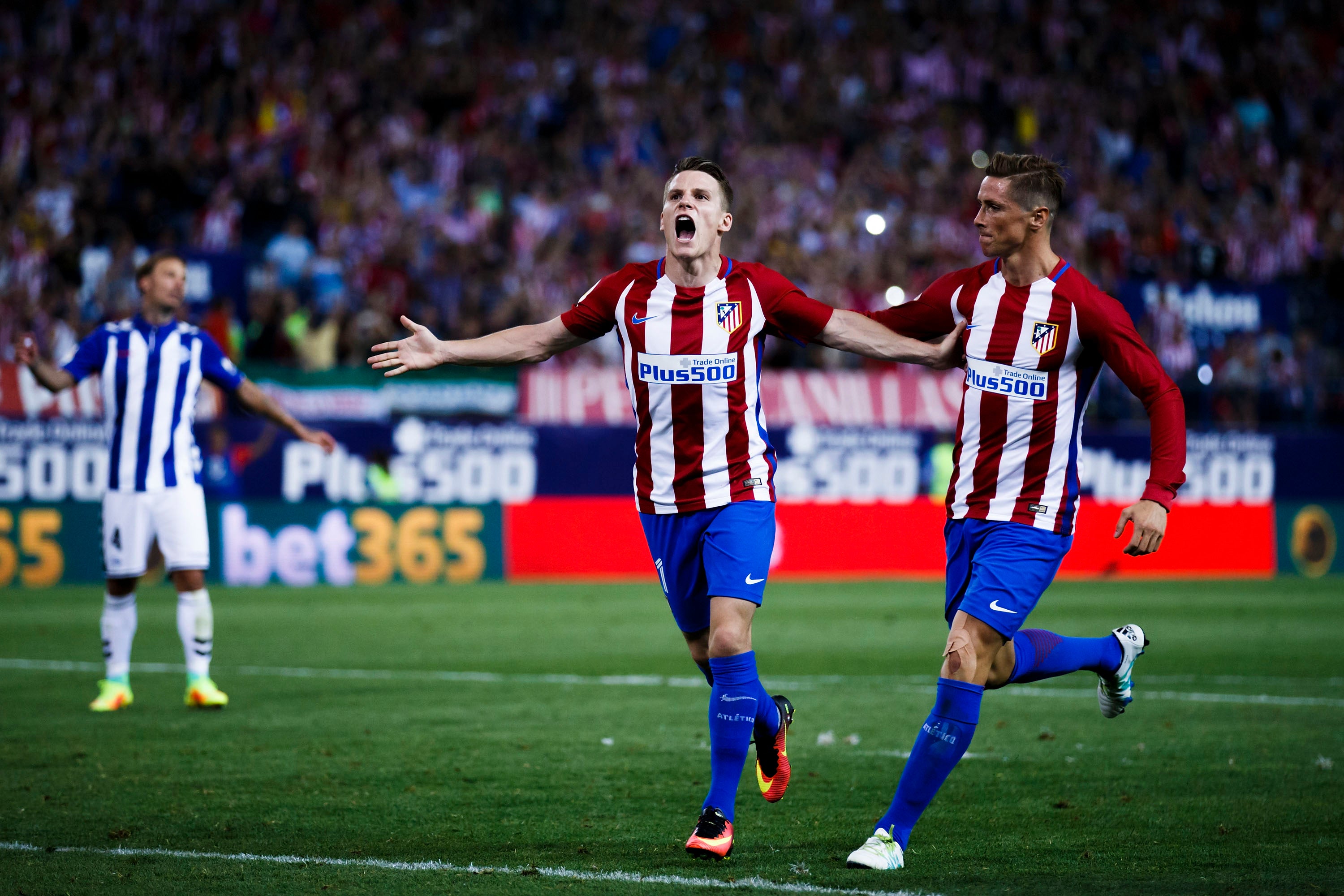 Torres, sobre Gameiro: "Confiamos en él y no hay que ponerse nervioso porque va a marcar muchos goles" Torres, sobre Gameiro: "Confiamos en él y no hay que ponerse nervioso porque va a marcar muchos goles"