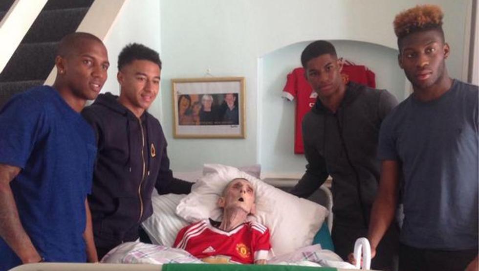 Un abuelo aficionado del Manchester United muere 45 minutos después de cumplir su sueño Un abuelo aficionado del Manchester United muere 45 minutos después de cumplir su sueño