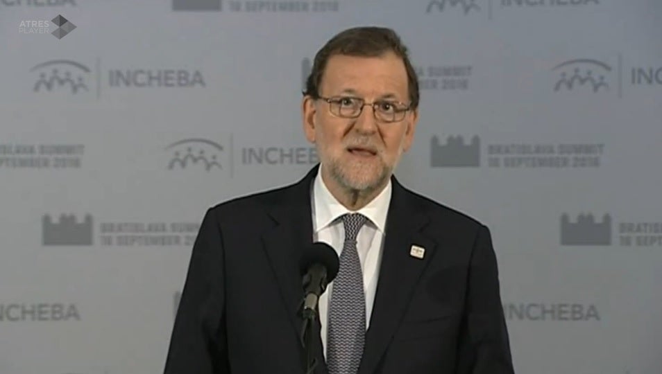 Rajoy reclama "estabilidad" para garantizar el "desarrollo económico y social" Rajoy reclama "estabilidad" para garantizar el "desarrollo económico y social"