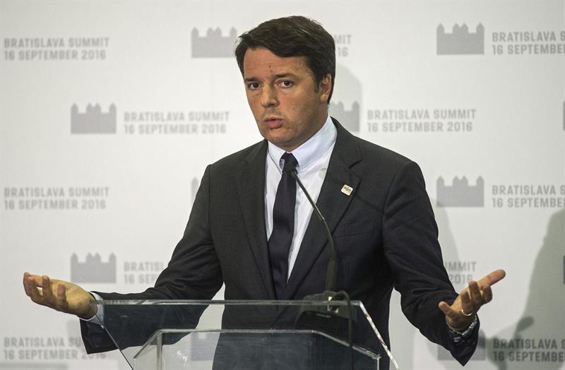 Rubén Amón: "¿Será Renzi la primera víctima colateral de Trump? Saldremos de dudas el domingo con el referéndum constitucional" Rubén Amón: "¿Será Renzi la primera víctima colateral de Trump? Saldremos de dudas el domingo con el referéndum constitucional"