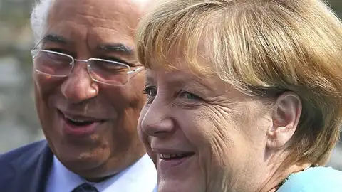 Angela Merkel tras la cumbre de líderes de la UE Angela Merkel tras la cumbre de líderes de la UE