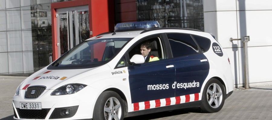 Un coche de los Mossos d'Esquadra Un coche de los Mossos d'Esquadra