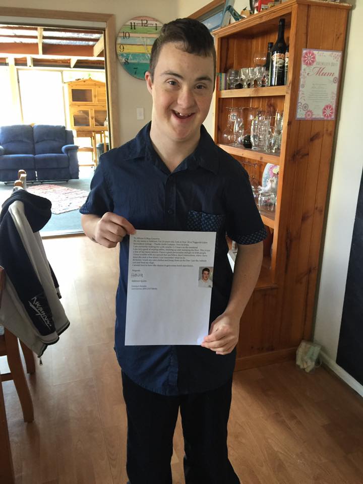 Un joven con síndrome de Down recibe muchas ofertas de trabajo gracias a una carta publicada por Facebook Un joven con síndrome de Down recibe muchas ofertas de trabajo gracias a una carta publicada por Facebook