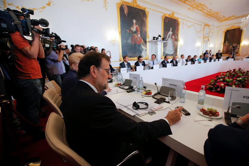 Rajoy pide más crecimiento y seguridad para que la UE recupere la confianza Rajoy pide más crecimiento y seguridad para que la UE recupere la confianza