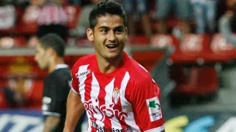 Nacho Cases, capitán del Sporting. Nacho Cases, capitán del Sporting.