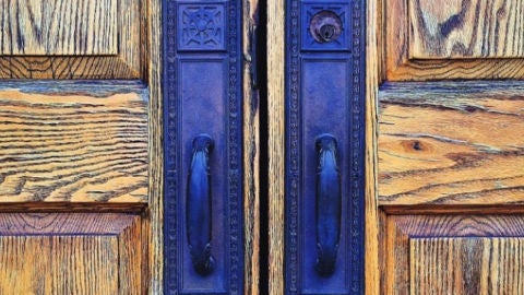 Puertas de una casa