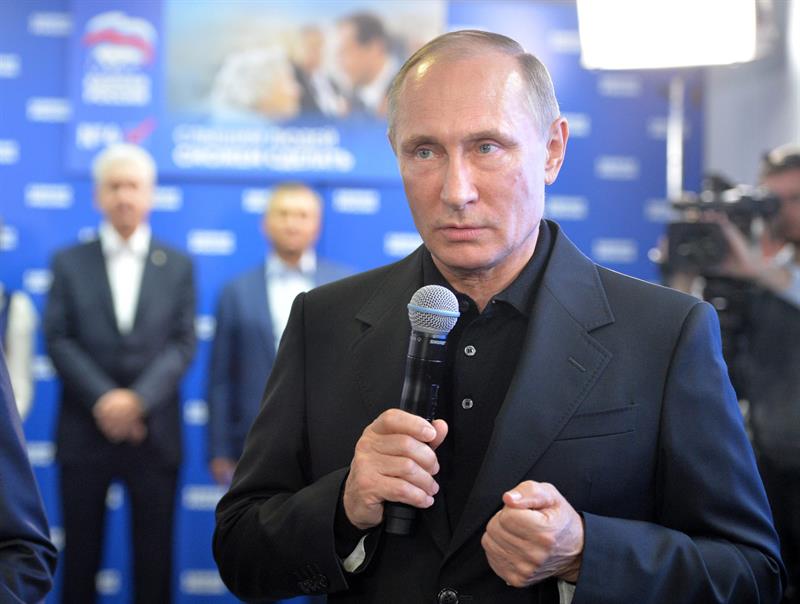Rusia retira su portaaviones de Siria en el inicio de su repliegue Rusia retira su portaaviones de Siria en el inicio de su repliegue