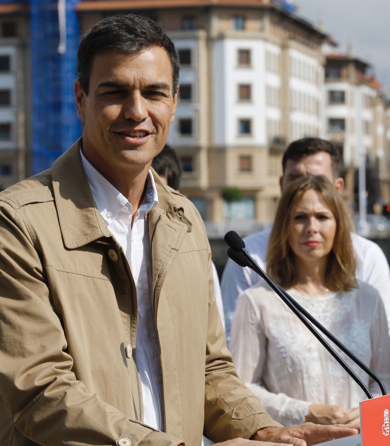 Pedro Sánchez anuncia su candidatura a la Secretaría General del PSOE Pedro Sánchez anuncia su candidatura a la Secretaría General del PSOE
