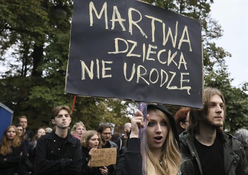 Polonia estudia prohibir el aborto tras una iniciativa popular con cientos de miles de firmas Polonia estudia prohibir el aborto tras una iniciativa popular con cientos de miles de firmas