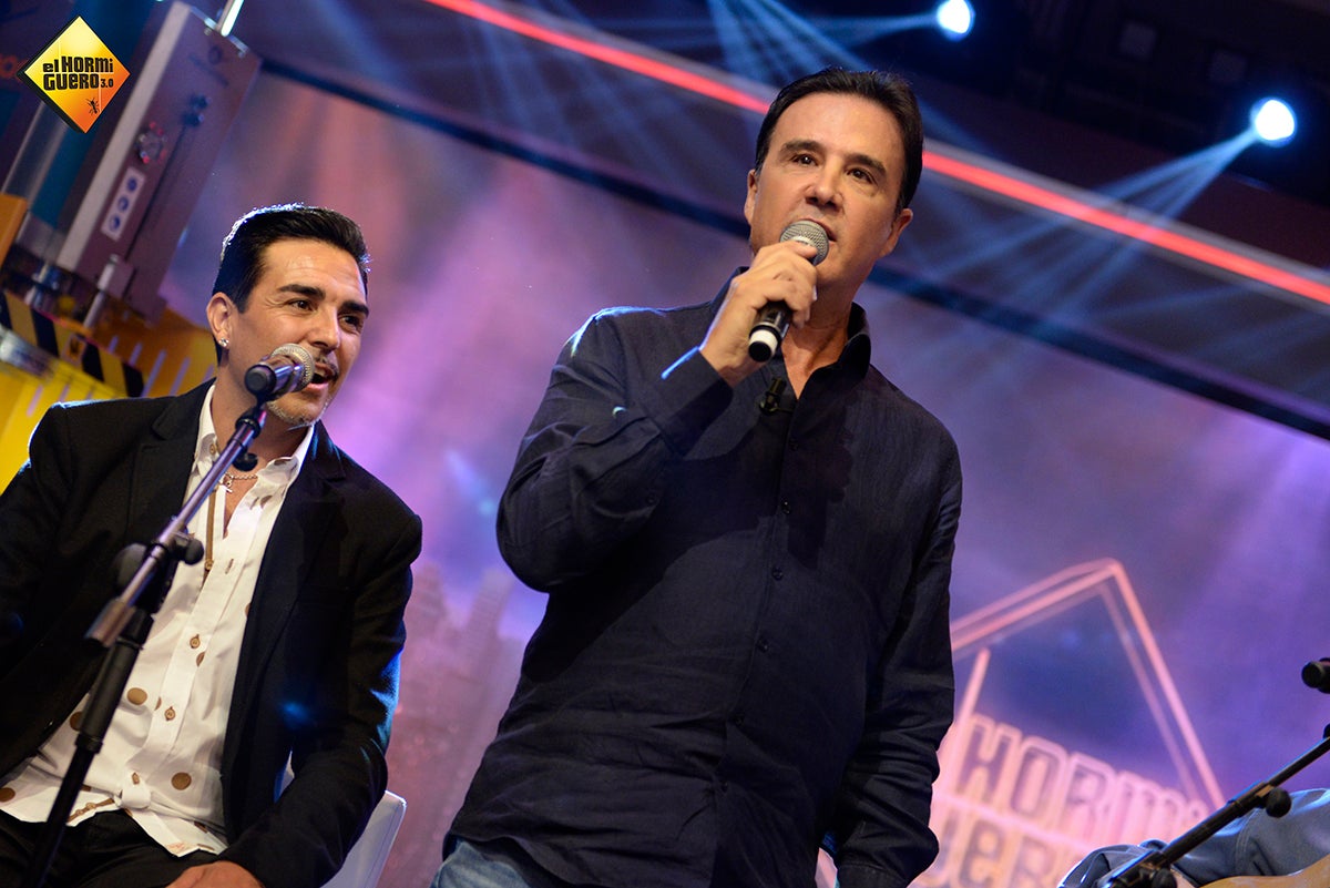 José Ramón de la Morena canta 'Loco', de Enrique Iglesias, en 'El Hormiguero 3.0' José Ramón de la Morena canta 'Loco', de Enrique Iglesias, en 'El Hormiguero 3.0'