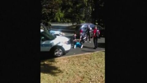 La viuda del hombre tiroteado a manos de la polic&iacute;a en Charlotte: "No disparen, no va armado"