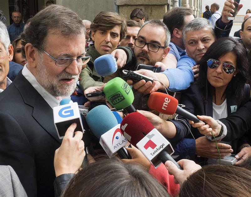 Rajoy felicita a Feijóo y a Urkullu y habla también con Alfonso Alonso Rajoy felicita a Feijóo y a Urkullu y habla también con Alfonso Alonso