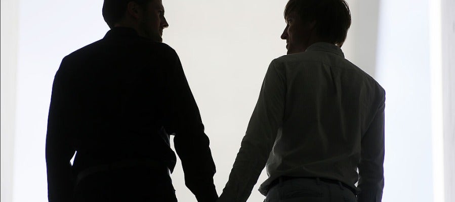 Una pareja homosexual Una pareja homosexual