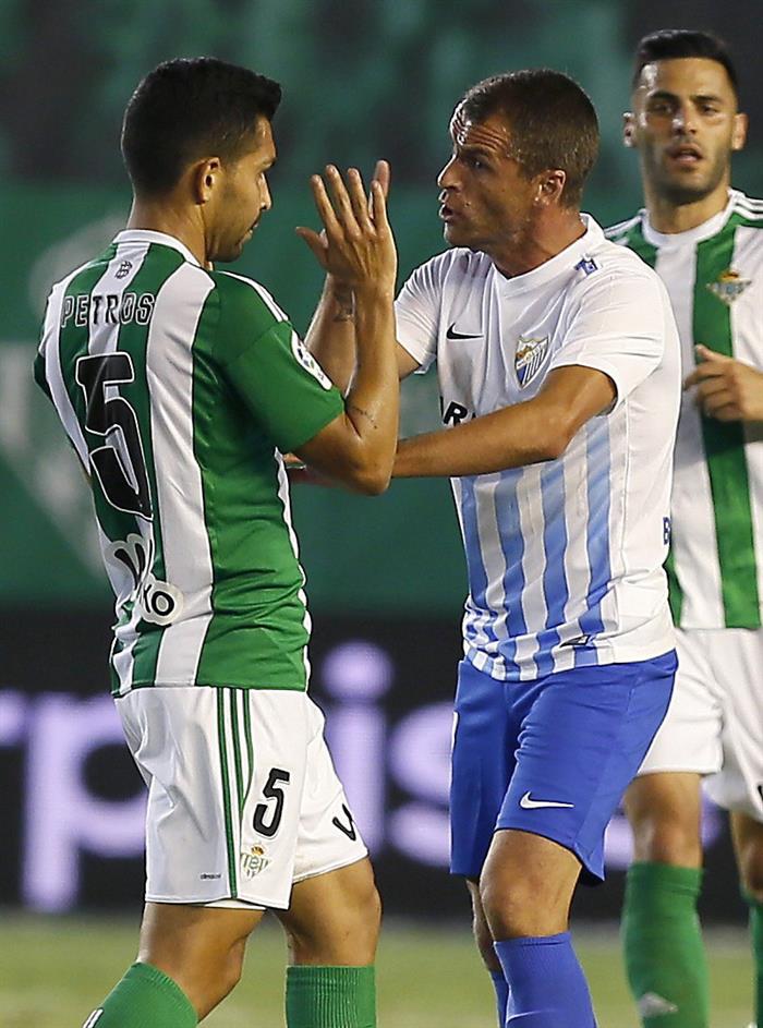 Duda: "No sé si nos ha perjudicado el árbitro, pero hemos jugado al ritmo deseado por el Betis" Duda: "No sé si nos ha perjudicado el árbitro, pero hemos jugado al ritmo deseado por el Betis"