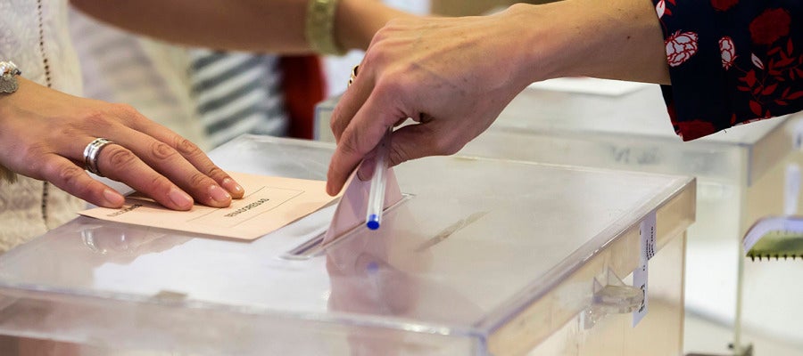 Urna de las elecciones Urna de las elecciones