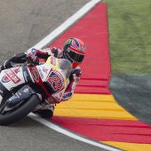 Sam Lowes, durante la carrera