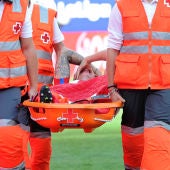 Augusto Fernández se retira lesionado del partido contra el Deportivo