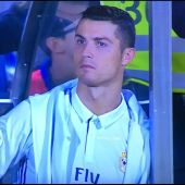 Cristiano Ronaldo, en el banquillo del Real Madrid