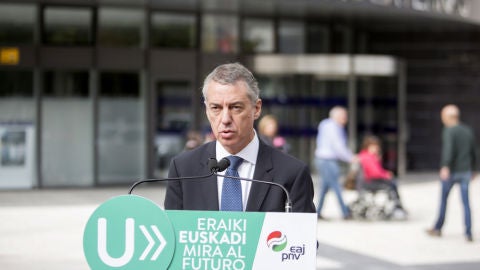 &Iacute;&ntilde;igo Urkullu durante un acto electoral