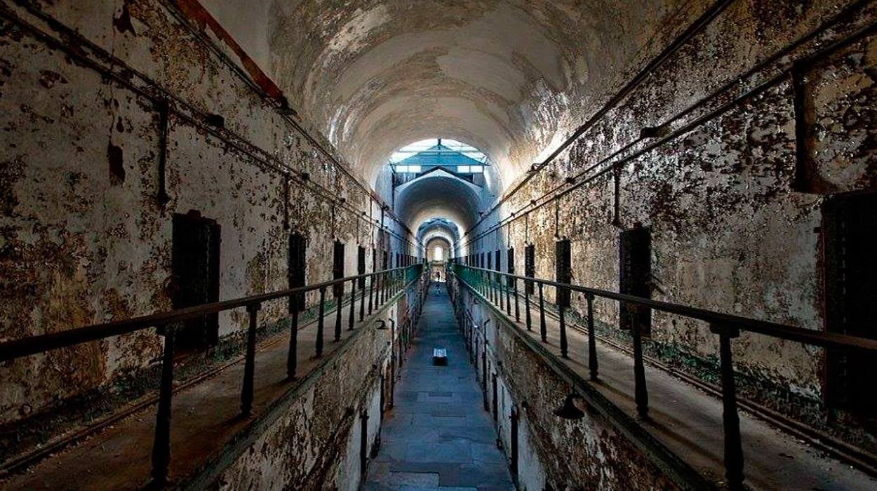 Ecos del Pasado: La trágica penitenciaría Eastern State Ecos del Pasado: La trágica penitenciaría Eastern State