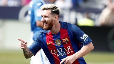 Messi felicita a Totti por su 40 cumplea&ntilde;os.