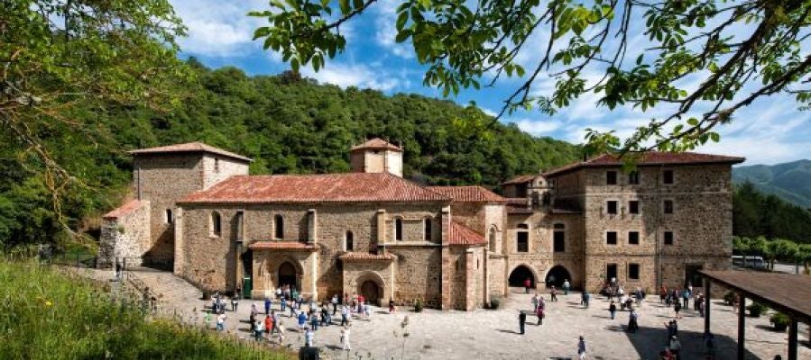 El Año Jubilar Lebaniego se celebra cada año que el 16 de Abril, Festividad de Santo Toribio El Año Jubilar Lebaniego se celebra cada año que el 16 de Abril, Festividad de Santo Toribio