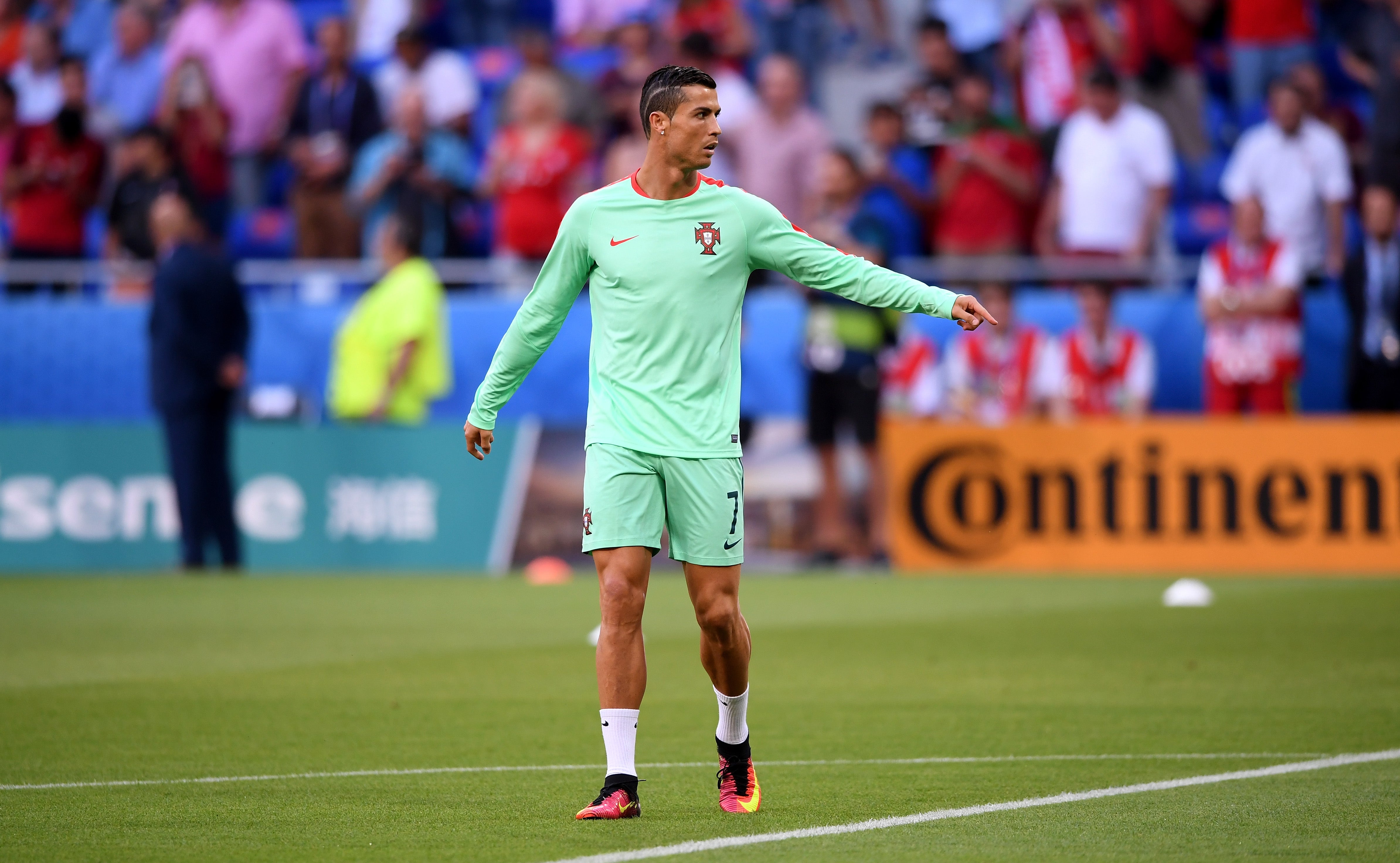 Cristiano Ronaldo paga la atención de los heridos en los incendios de Portugal Cristiano Ronaldo paga la atención de los heridos en los incendios de Portugal