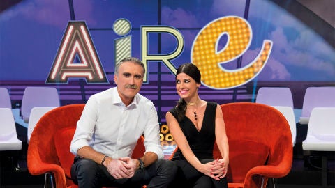 Juan y Medio y Ares Teixid&oacute; presentan 'El amor est&aacute; en el aire'