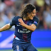 Cavani festejando su prematuro gol ante el Arsenal. Cavani festejando su prematuro gol ante el Arsenal.