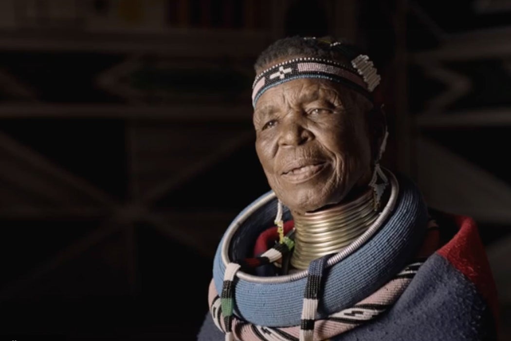 Esther "Malangu", una artista africana de fama internacional que trabajó para BMW Esther "Malangu", una artista africana de fama internacional que trabajó para BMW